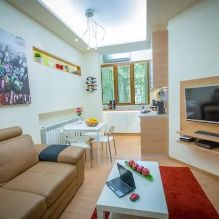 High Tech - Luxurious Apartamento